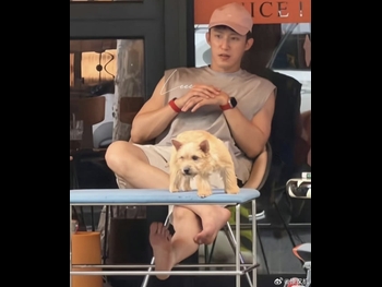 alt="Johnny Huang"